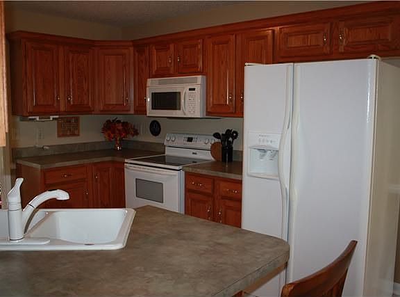 5th image of 1156 Thornberry Dr