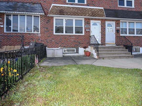 2nd image of 8635 Glenloch St