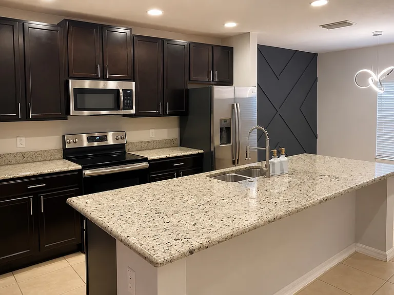 314 Annabelle Way — Photo 2