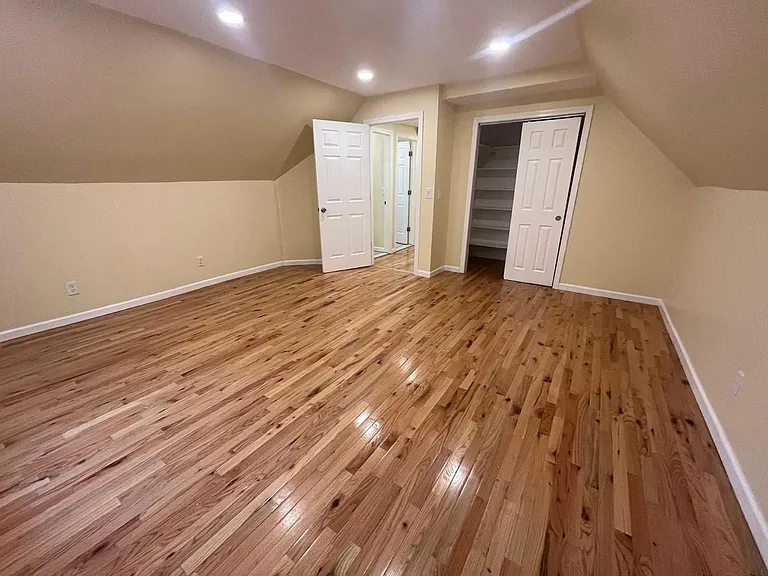 117 Maple St — Photo 16