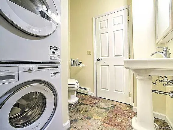 2 bed, 2.0 bath, 1163 sqft, $2,100 — Photo 3