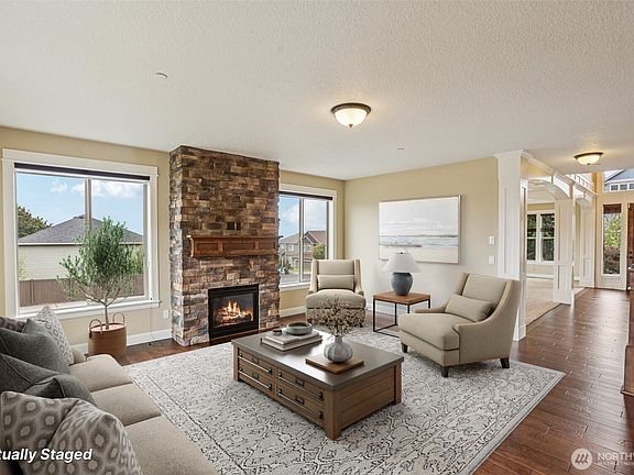 4th image of 3538 NW 17th Avenue