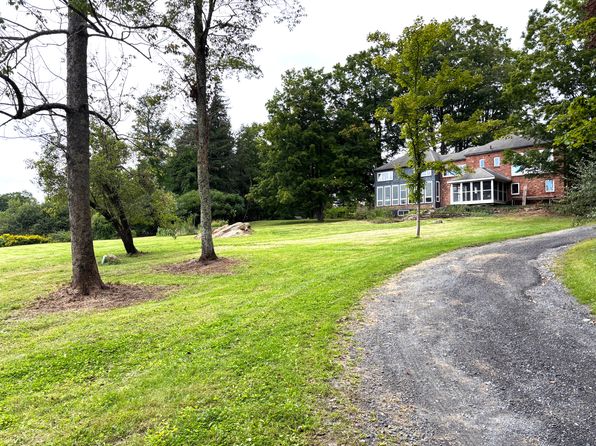 6 Corashire Rd
