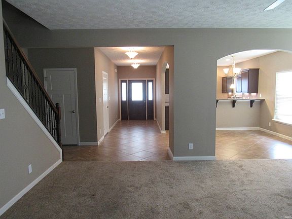 3rd image of 1116 Spring Hill Dr