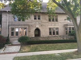 2415 E Wyoming Pl, Milwaukee, WI 53202