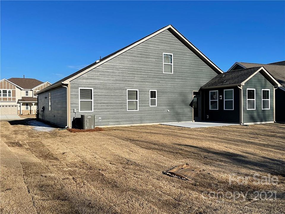 2nd image of 1312 Ainslie Rd #26