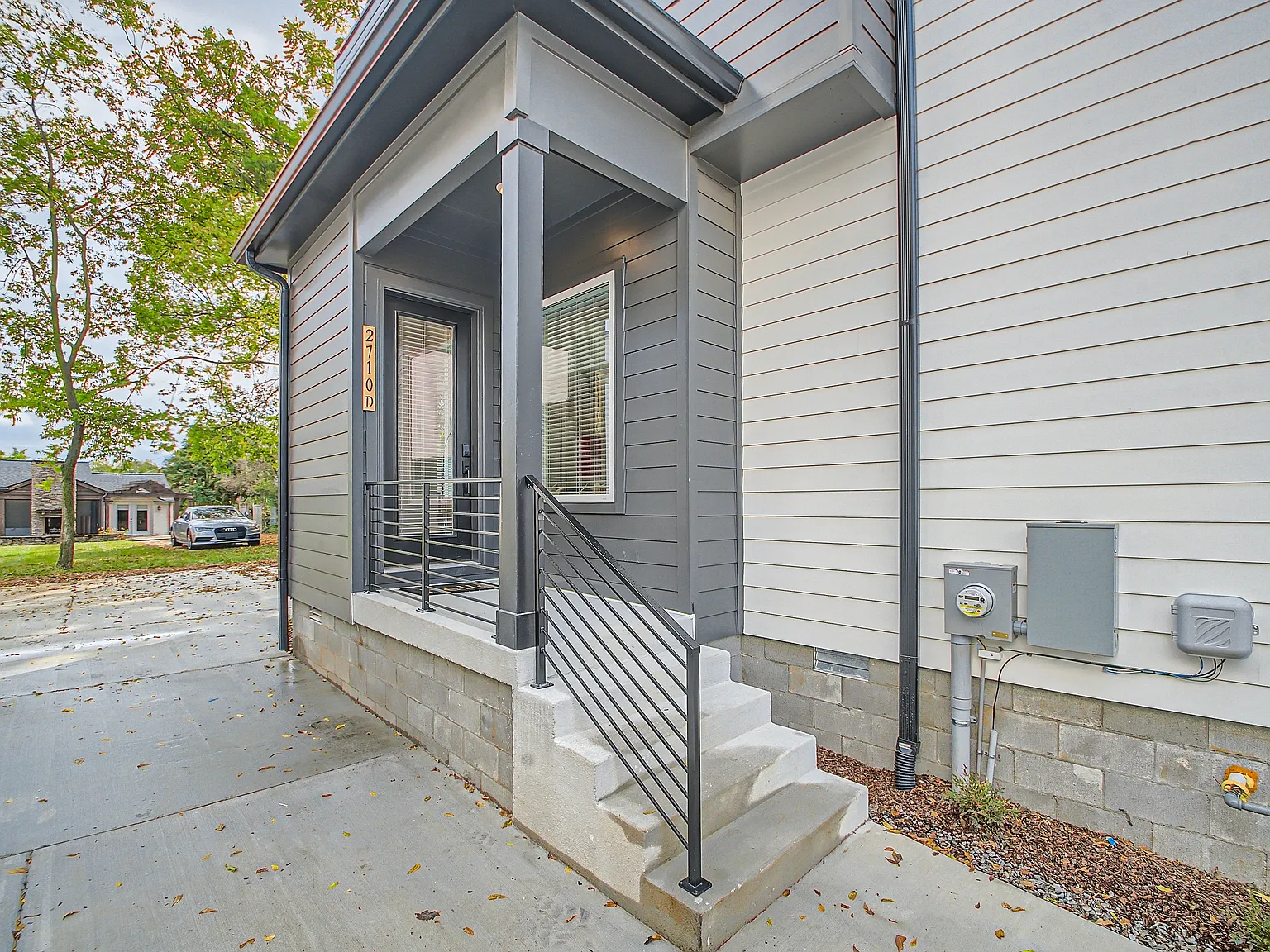 4 bed, 3.5 bath, 2760 sqft, $4,600 — Photo 3