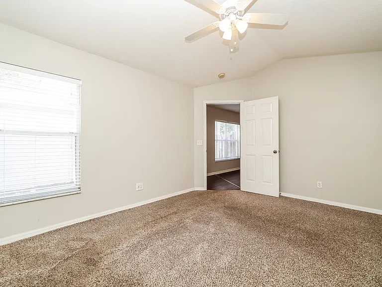 10523 Lakeside Vista Dr — Photo 6
