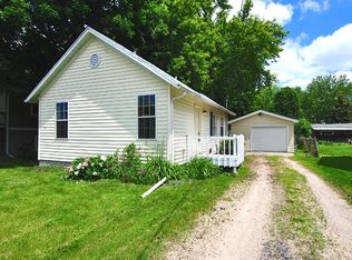 1421 Macarthur Rd, Madison, WI 53714