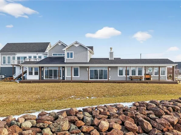 75 Ptit Barachois Rd, Beaubassin East, NB E4P 7Y2