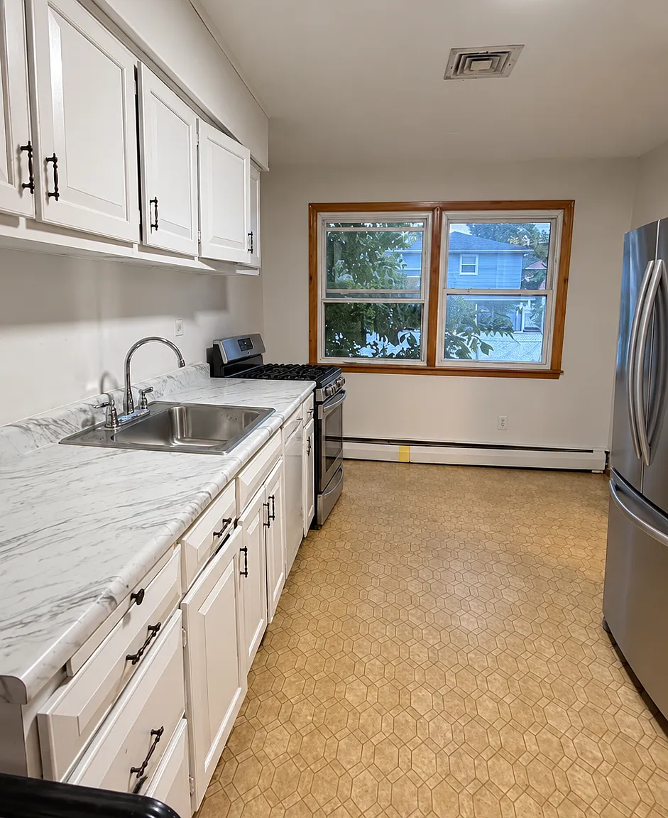 Ward Dr, Rahway — Photo 2
