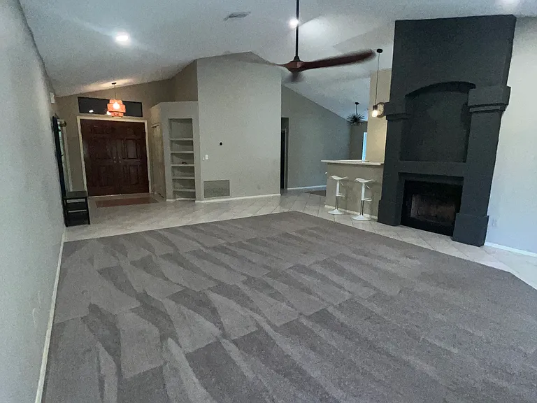 15242 S 37th Pl — Photo 3