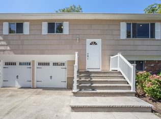 2550 Island Channel Rd, Seaford, NY 11783