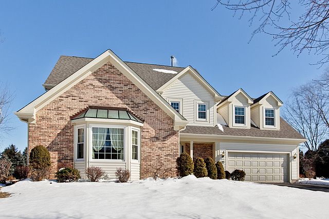 1st image of 61 S Brook Hill Ln
