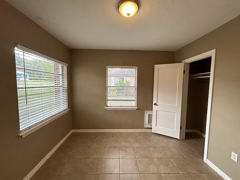 519 Lemon St — Photo 10