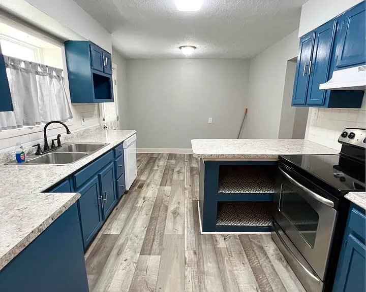 904 Jacksboro Ave — Photo 5