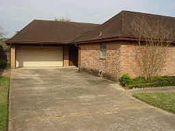 2nd image of 407 Oyster Creek Dr
