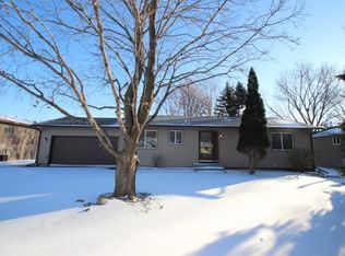 8141 Ruth Cir NE, Fridley, MN 55432