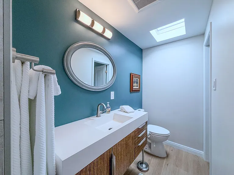 1327 Devon Ln — Photo 17