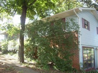 409 Smoky Mountain Dr, Maryville, TN 37801