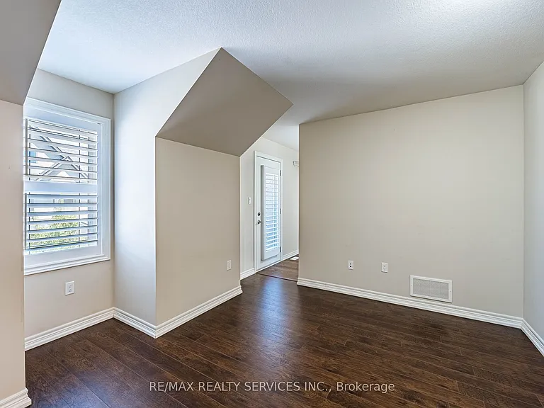 43 Sonoma Valley Cres — Photo 26