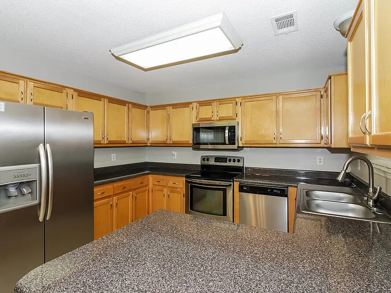 3412 Pendulum Dr E — Photo 7