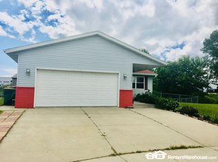2526 50th St NW, Rochester, MN 55901