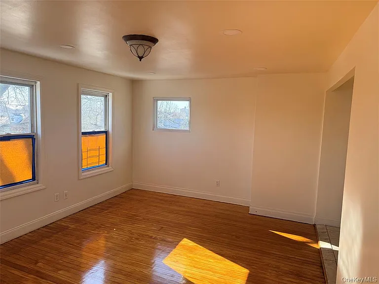 149 W Kingsbridge Rd #2 — Photo 23