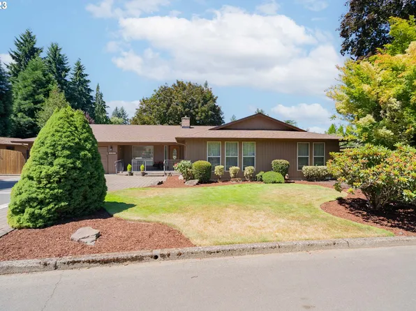 11012 NE Sherwood Dr, Vancouver, WA 98686