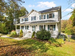 319 Bellvale Lakes Rd, Warwick, NY 10990