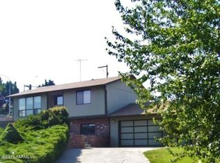 1614 S 74th Ave, Yakima, WA