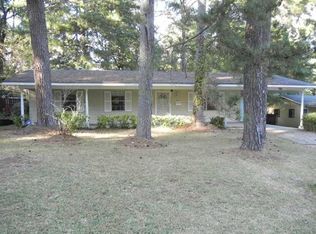 1734 Wood Glen Dr, Jackson, MS 39204