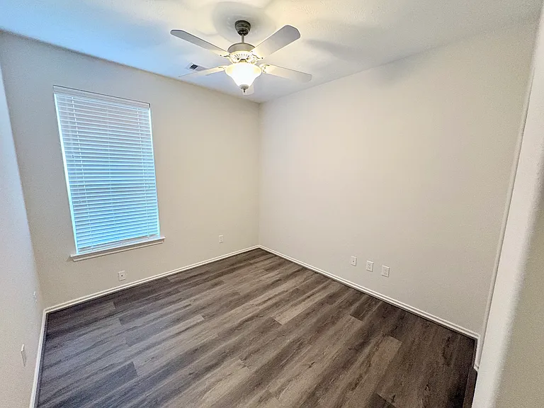 25018 Lakecrest Manor Dr — Photo 8