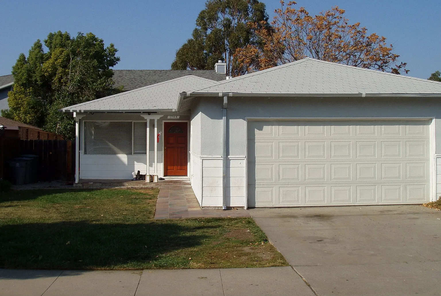 1744 Park St photo 1