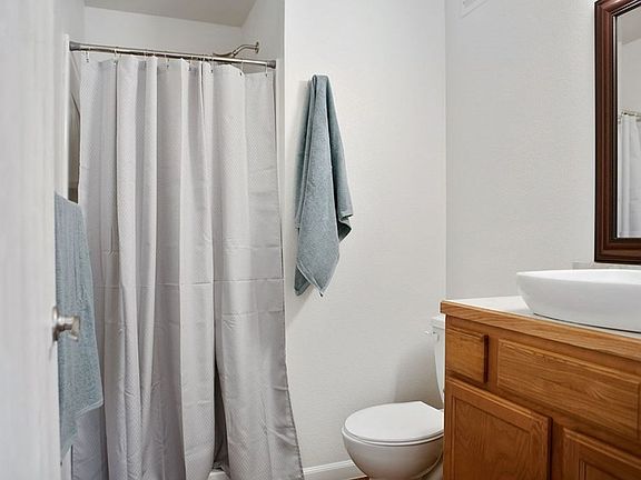 5th image of 502 W Laurel St #042e5f9ae