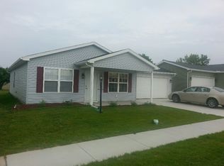 2110 Redbud Ln, Delta, OH 43515