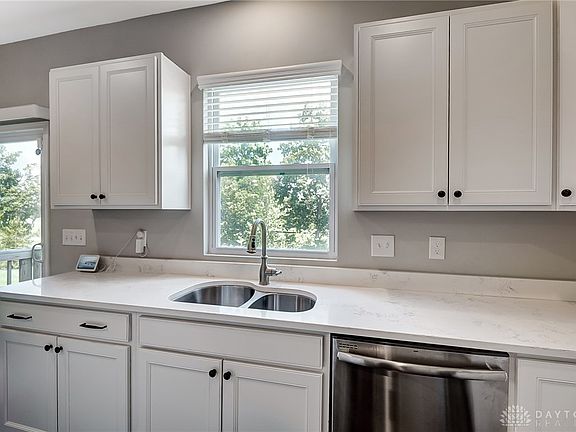 4th image of 5688 Arbor Park Dr