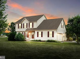 45 Fox Meadow Dr, Abbottstown, PA 17301