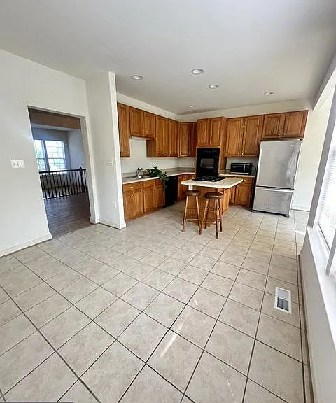 637 McLeary Sq SE — Photo 7
