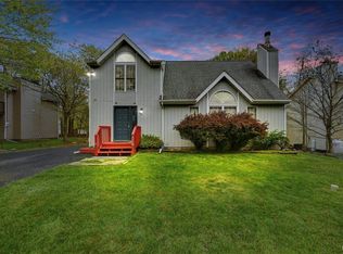 6325 Ventnor Dr, Tobyhanna, PA