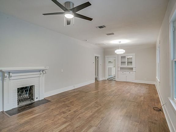 2nd image of 804 Theresa Ave