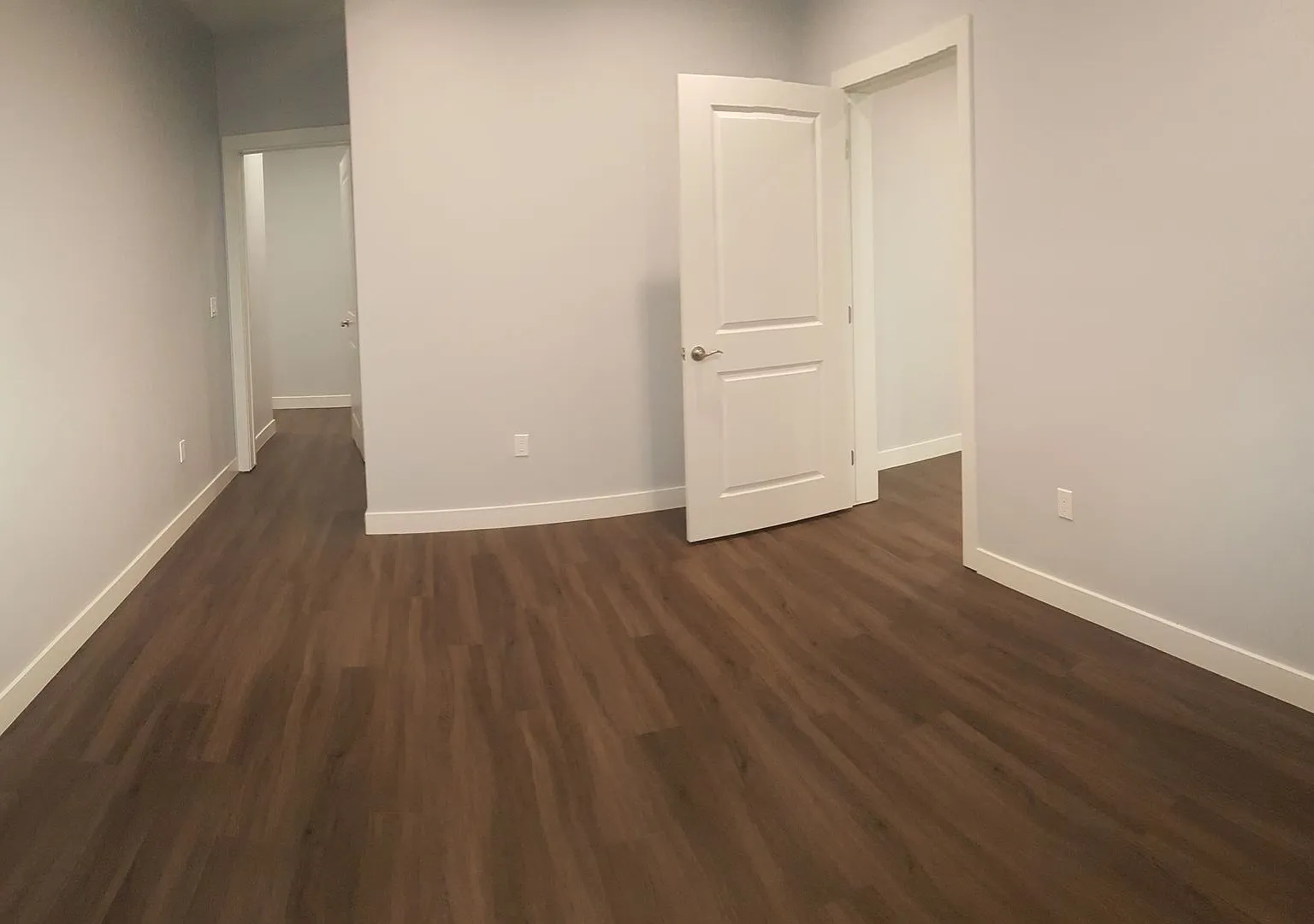 Exceptional TWO Master Bedroom Units w/ En-suite Bath & Oversized closets — Photo 4