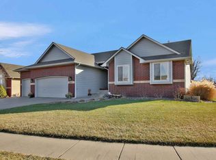 8209 W Forest Park St, Wichita, KS 67205