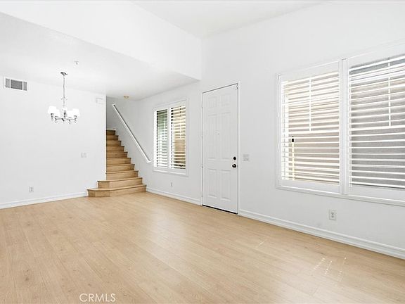 5th image of 1473 Holcomb Pl
