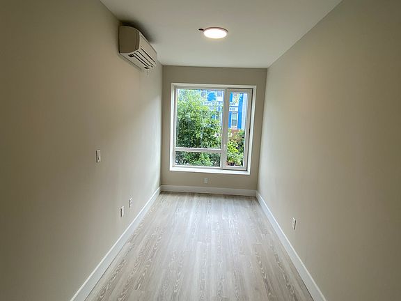 3rd image of 375 Knickerbocker Ave #2R