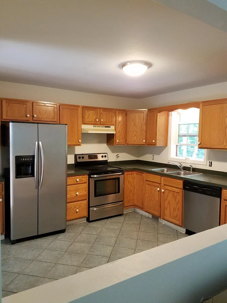 Building Photo - 122 Arrowood Dr