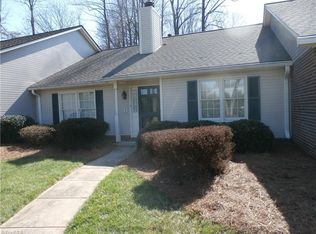 4 Brownstone Ln, Greensboro, NC 27410