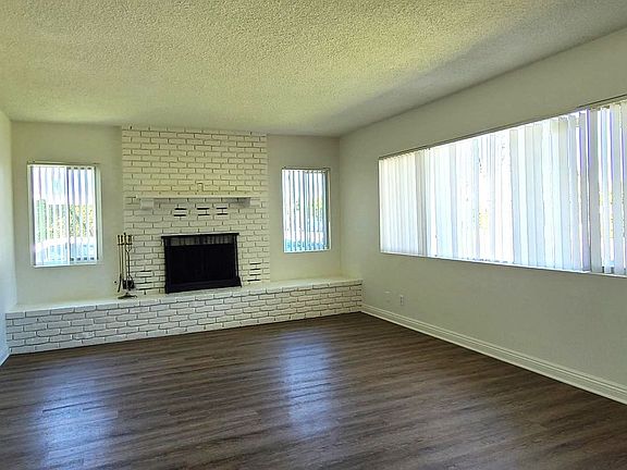 5th image of 15251 Van Buren St