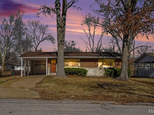 1663 Maldon Ln, Saint Louis, MO 63136