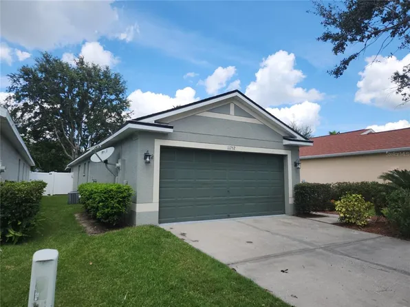 11752 Crest Creek Dr, Riverview, FL 33569